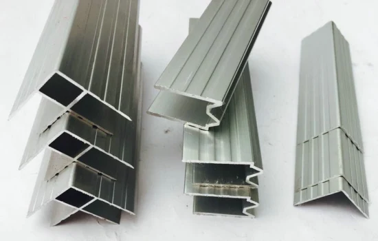 S R EXTRUSIONS